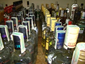 Zabezpieczono 250 litrów nielegalnego alkoholu Fot. KWP Radom